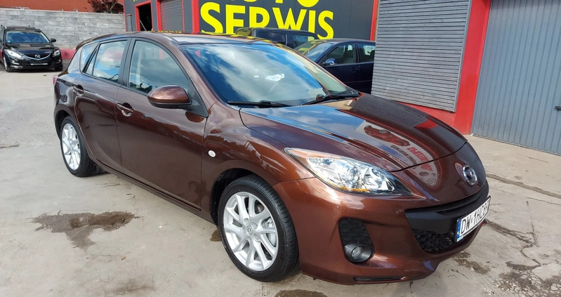 Mazda 3 cena 28900 przebieg: 110898, rok produkcji 2011 z Poznań małe 781